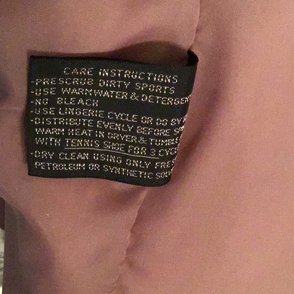 Gallery Long Down Coat Sz. 12 80% Down, 20% Waterfowl Feathers Purple 51” long. - Picture 8 of 8